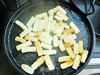 Stir-fried Tofu with Leek recipe