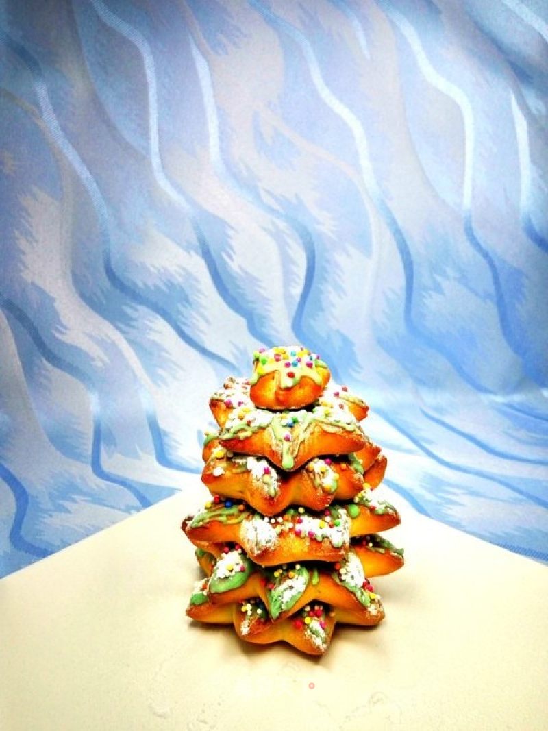 #aca烤明星大赛#chocolate Donut Christmas Tree recipe