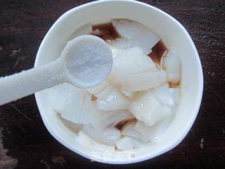 Stir-fried Cuttlefish with Celery recipe