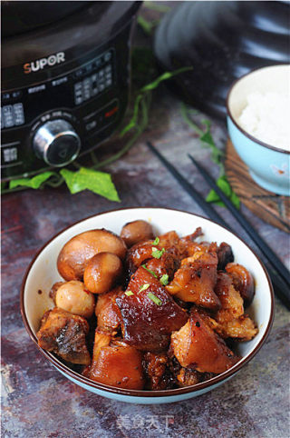 Three Cups of Soy Sauce Pork Trotters recipe