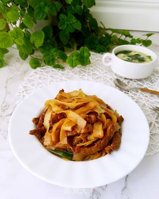 Stir-fried Niuhe recipe