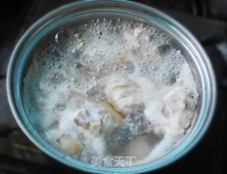 White Radish Trotters Soup - Beautify The Skin, Strengthen The Muscles and Bones recipe