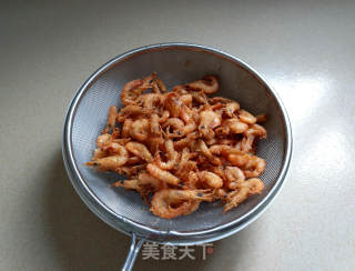 Stir-fried River Prawns with Leek Flowers recipe
