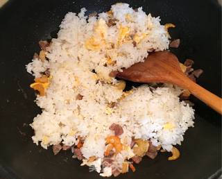 Sausage Golden Hook Egg Cabbage Rice recipe