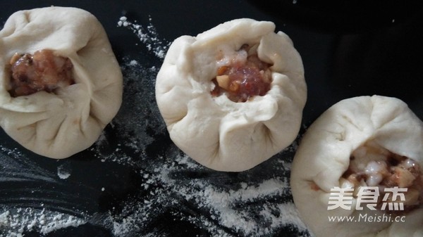 Mushroom Pork Bun recipe