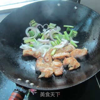 Boiled Fish with Celery and Onions recipe