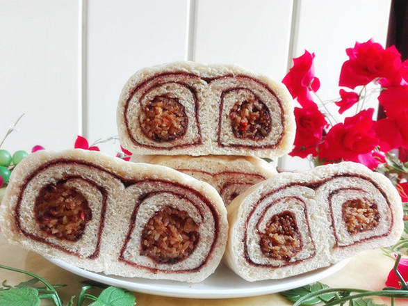 Red Bean Paste and Glutinous Rice Ruyi Roll