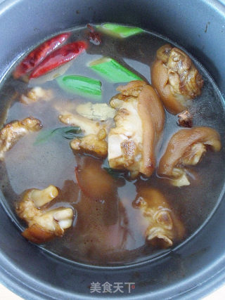 [beauty and Greedy] Braised Pork Feet in Brown Sauce recipe