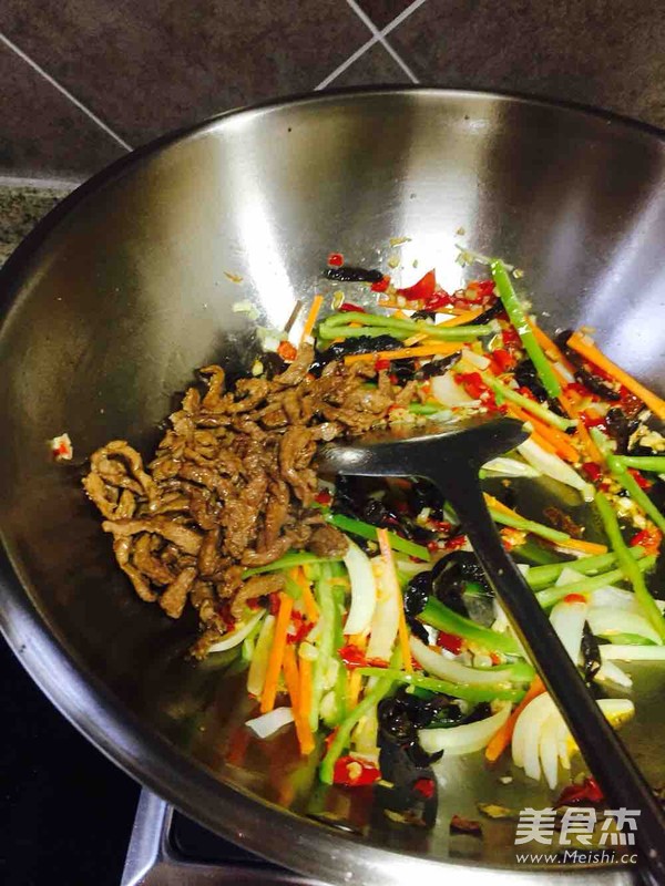 Sichuan Cuisine Classic-shredded Pork with Fish Flavor recipe