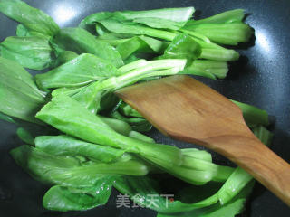 Shrimp-flavored Cabbage Core Wide Noodle recipe