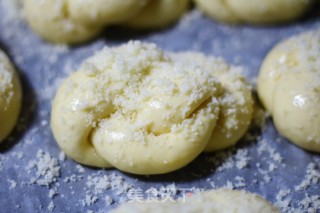 Coconut Milk Fragrant Old Bread recipe