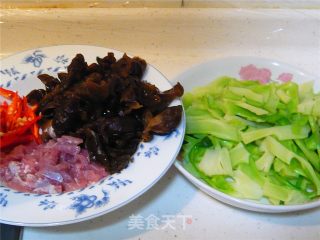 Broccoli Pedicel Black Fungus recipe