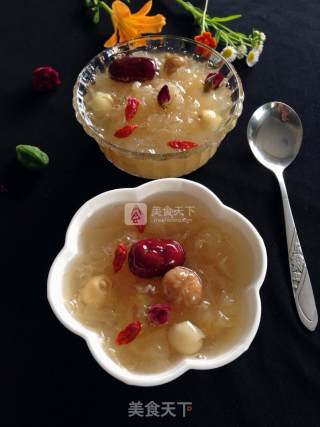 Saponin Rice, Fig and Tremella Soup recipe