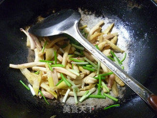 Fried Squid with Bamboo Shoots recipe