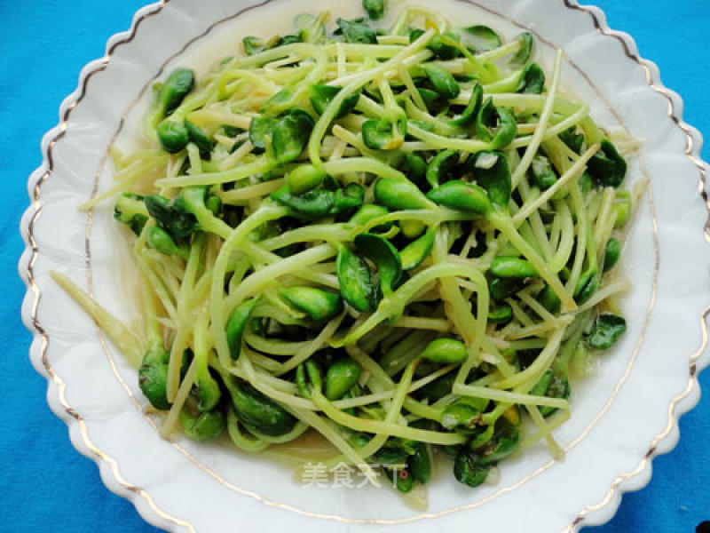 Delicious Home-learning Little Stir-fried Garlic Black Bean Sprouts recipe