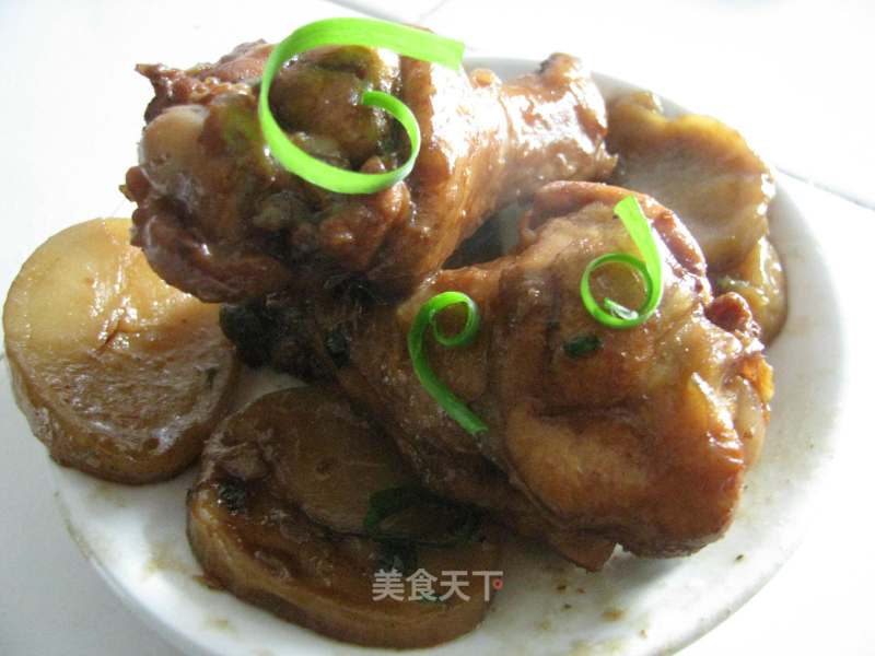Northeastern Home Cooking--stewed Chicken Wing Roots with Dried Potatoes