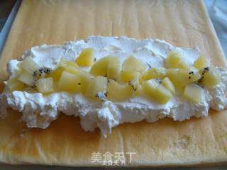 Kiwi Cream Roll recipe