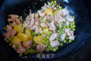 Three-color Diced Chicken with Raspberries recipe