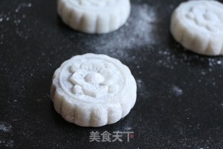 Red Bean Paste Snowy Mooncake recipe