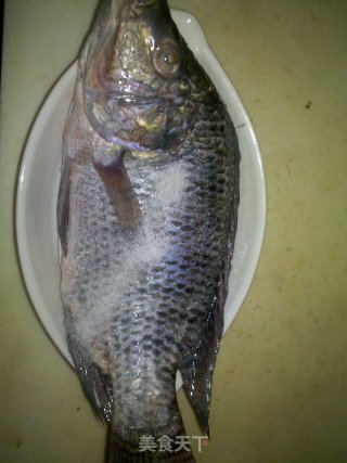 Braised Fish with Garlic Cloves recipe