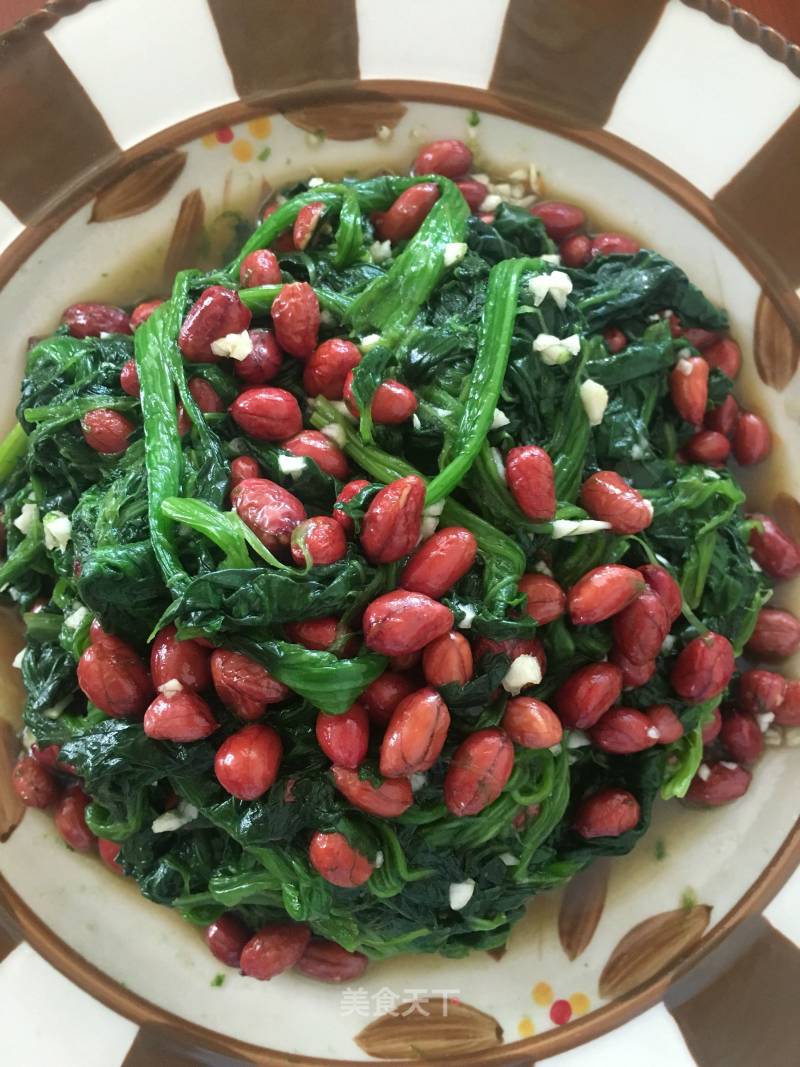 Spinach Vinegar and Peanuts recipe