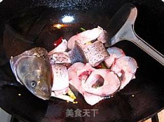 The Best Partner for Porridge ---- Grass Carp Stewed with Pickles recipe