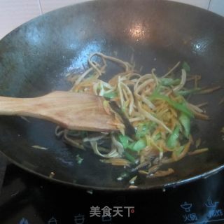 Green Pepper Squid Shredded Radish recipe