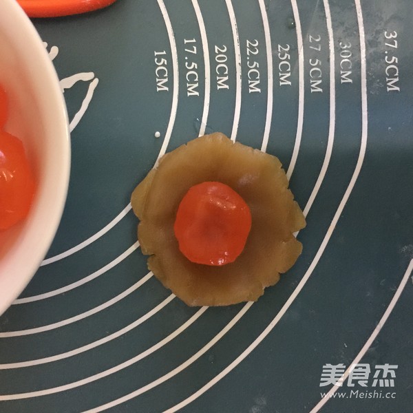 Mooncakes with Egg Yolk and Lotus Seed Paste recipe