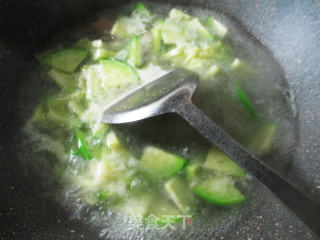 Boiled Vermicelli with Bacon and Green Radish recipe
