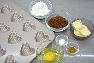 Brown Sugar Madeleine Cake recipe