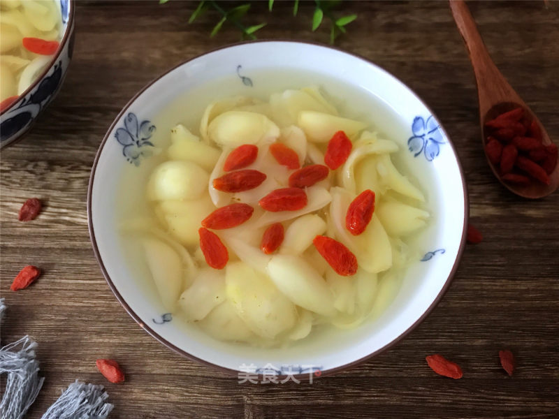 Wolfberry Lily Soup recipe