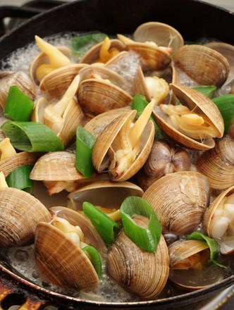 Wine Steamed Clams (fat Clam Version) recipe