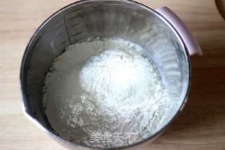 Salty Su-style Five-ken Mooncakes recipe