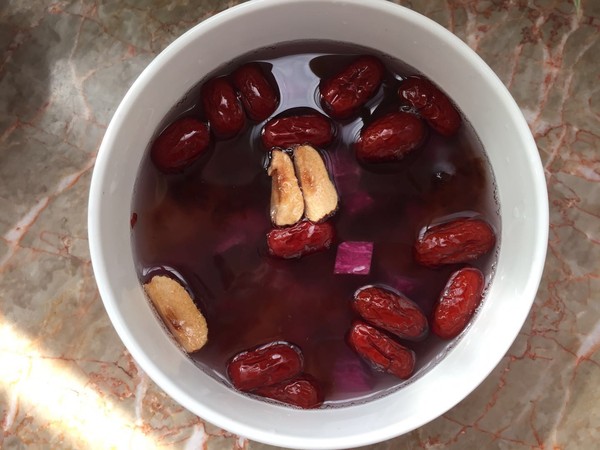 Peach Gum and Purple Sweet Potato Stew with Milk recipe