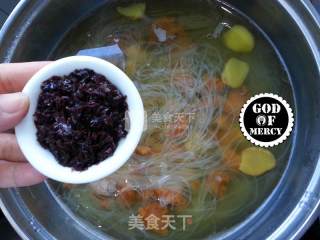 Seaweed and Scallop Pork Soup recipe