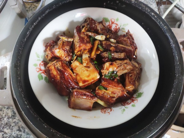 Steamed Pork Ribs with Garlic Potatoes recipe