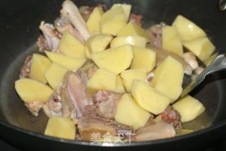 Delicious Meal ---- Potato Stew and Free Local Chicken~ recipe