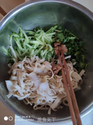 Cold Cucumber Tofu Skin recipe