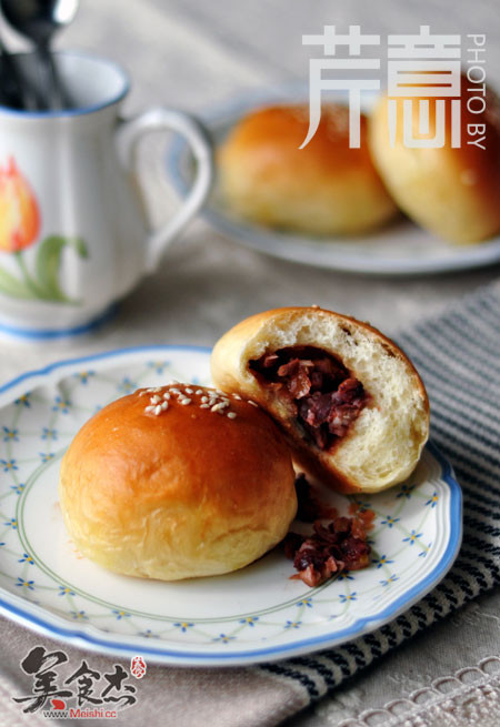 Barbecued Pork Meal Buns recipe