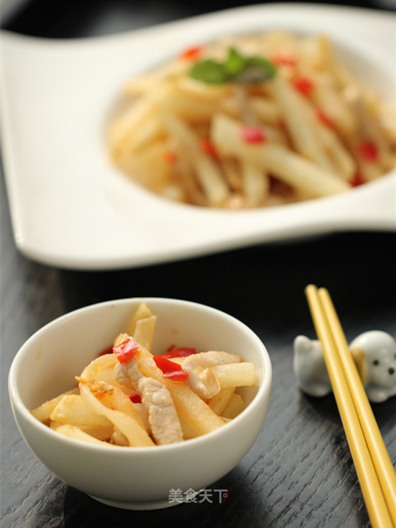 Stir-fried Shredded Pork with Pickled Pepper and Cold Potato recipe