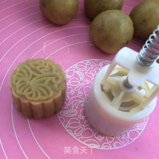 Purple Sweet Potato Mooncake recipe