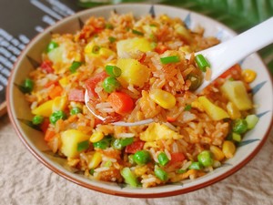 Sweet and Sour ❗pineapple Fried Rice Which is Not Enough to Eat Three Bowls recipe
