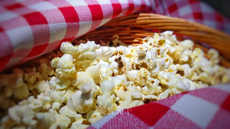 Oil-free and Sugar-free Popcorn