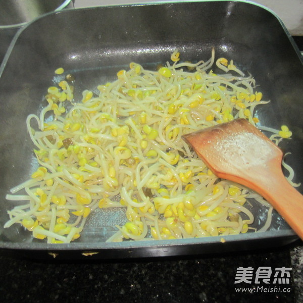 Hot and Sour Soy Sprouts recipe