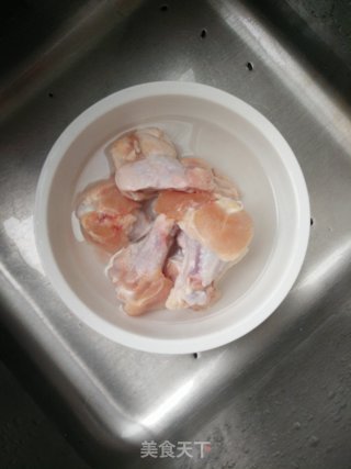 Braised Chicken Wings Root Potatoes recipe