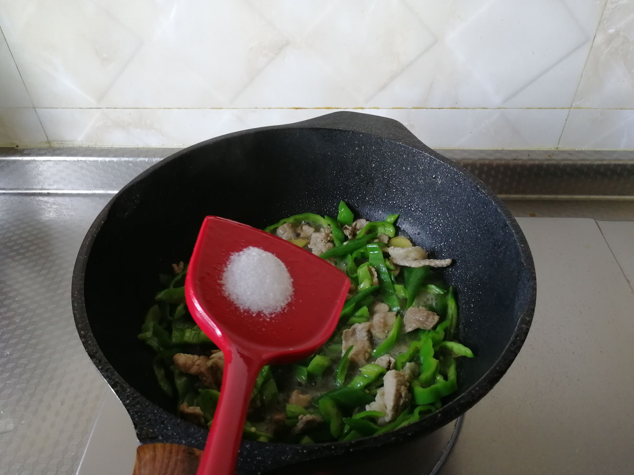 Stir-fried Shredded Pork with Green Pepper recipe