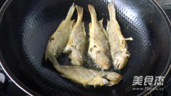 Crispy Yellow Croaker recipe