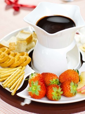 Homemade Romantic Chocolate Fondue recipe