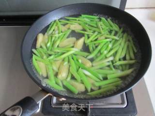 Fried Chicken with Double Bamboo Shoots recipe