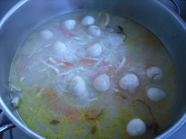 Whitebait Soup with Bean Sprouts and Quail Eggs recipe